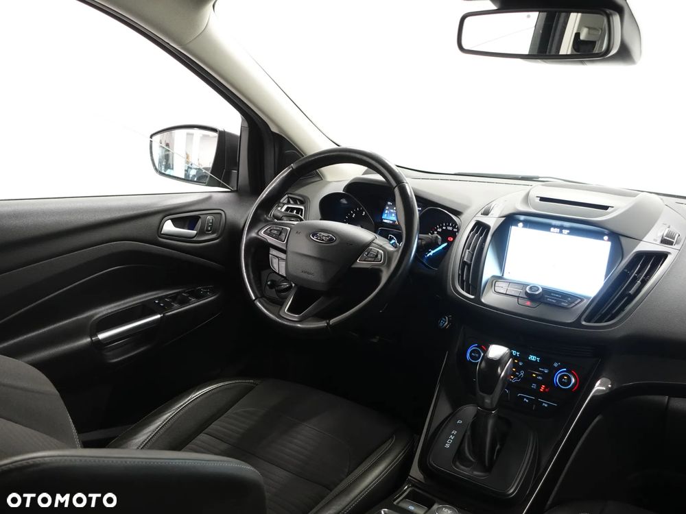 Ford Kuga 2.0 TDCi AWD Titanium - 28