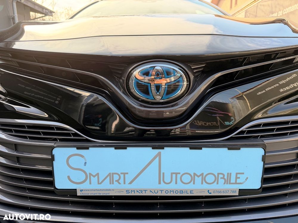 Toyota Camry - 7