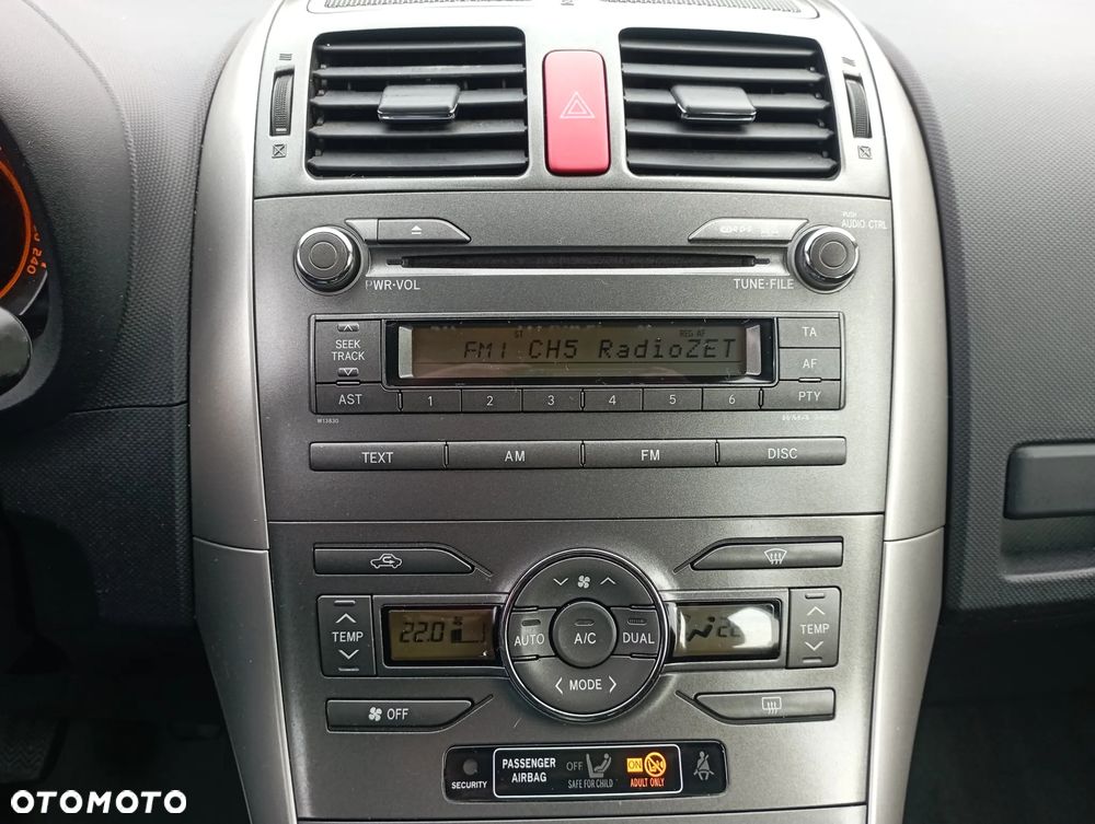 Toyota Auris 1.4 D-4D Luna - 15