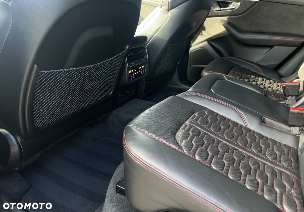 Audi RS Q8 - 18