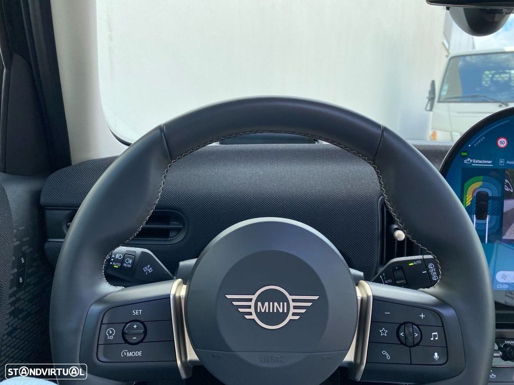 MINI 5 Portas Cooper Classic Auto - 6