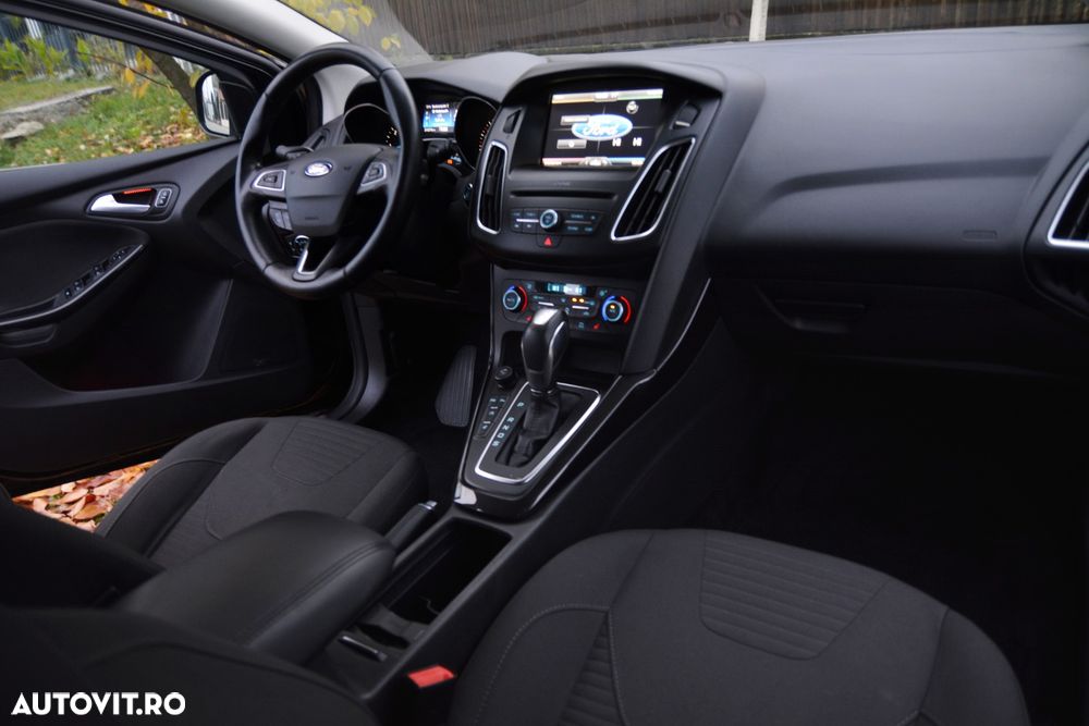 Ford Focus 2.0 TDCi DPF Start-Stopp-System Aut. Business - 13