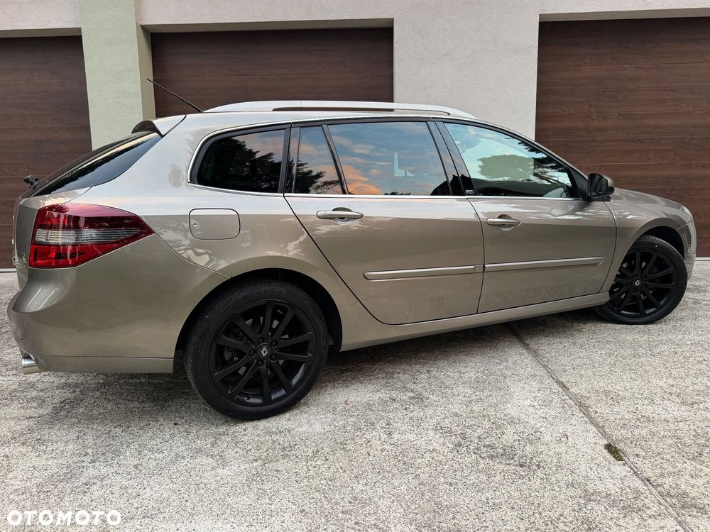 Renault Laguna 2.0 dCi Initiale - 12