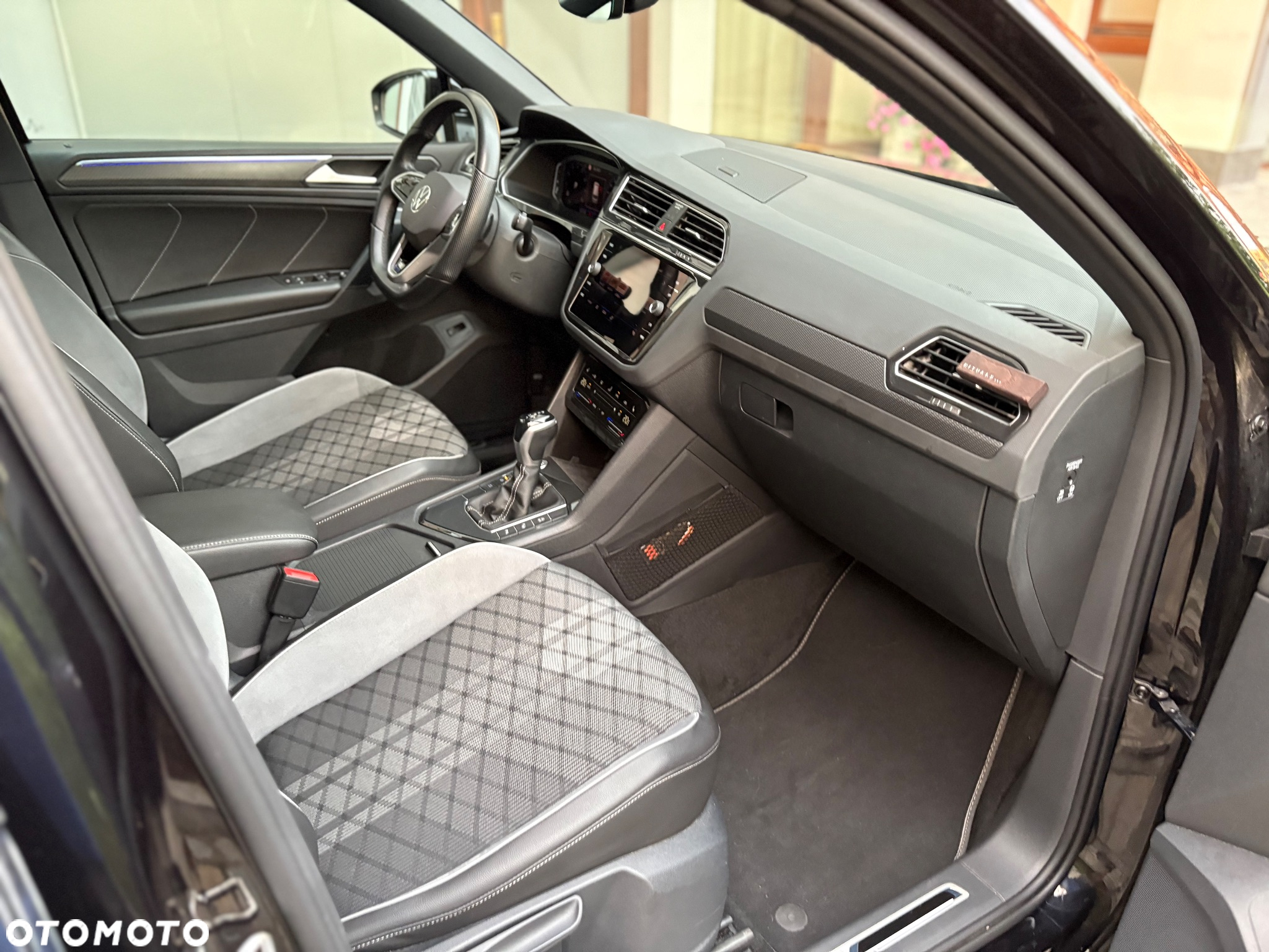 Volkswagen Tiguan - 27