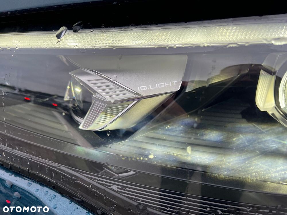 Volkswagen Tiguan - 11