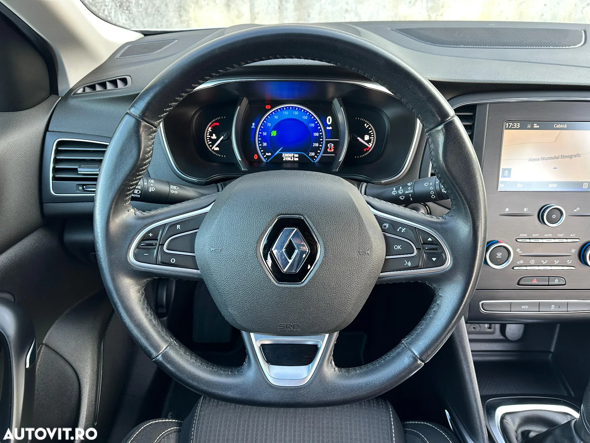 Renault Megane 1.5 dCi Expression - 10
