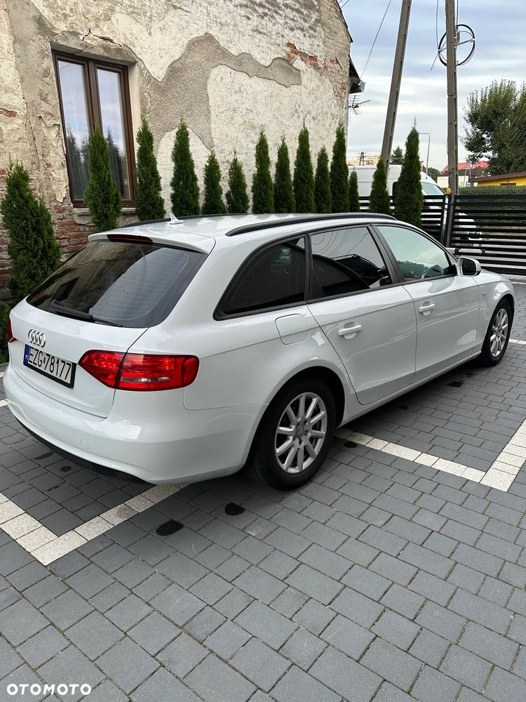 Audi A4 Avant - 8