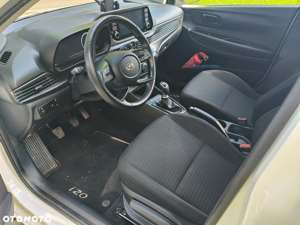 Hyundai i20 - 8