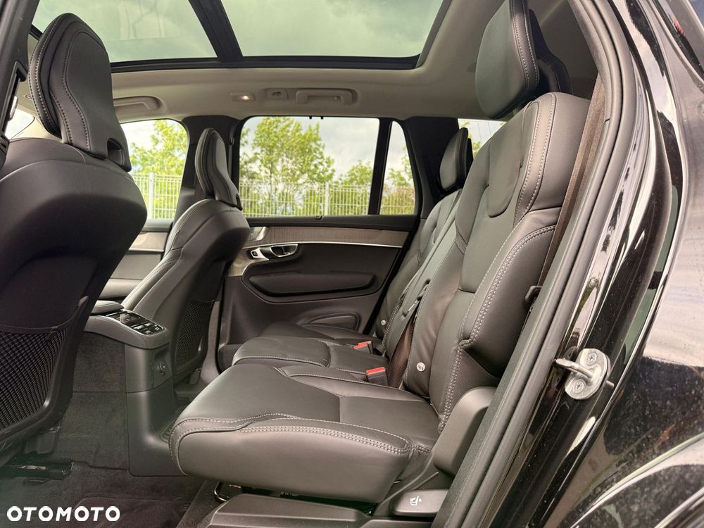Volvo XC 90 - 30
