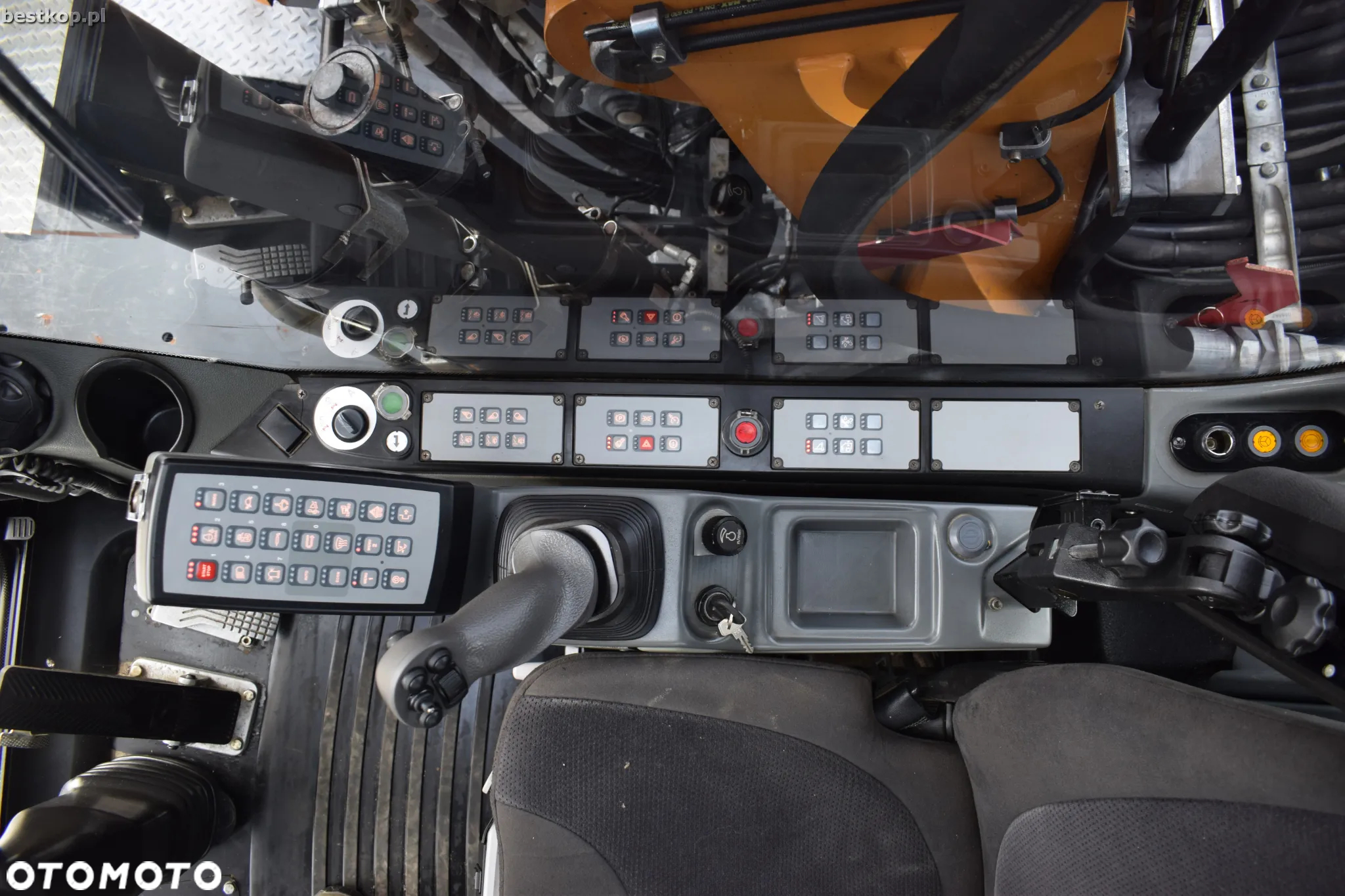 Liebherr A918 Compact Litronic - 29
