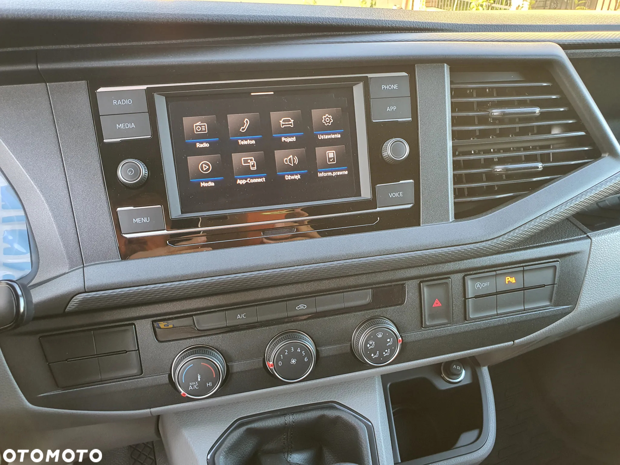 Volkswagen Transporter - 18