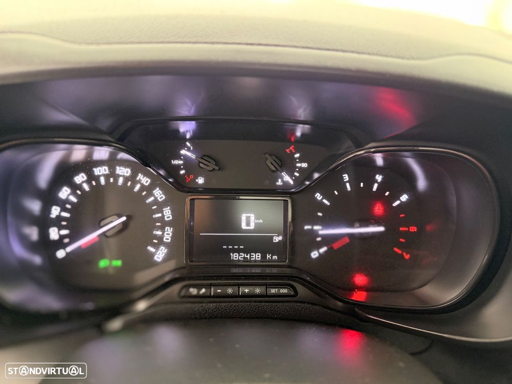 Citroën Berlingo 1.5 BlueHDi Maxi Longa 3-Lugares - 16
