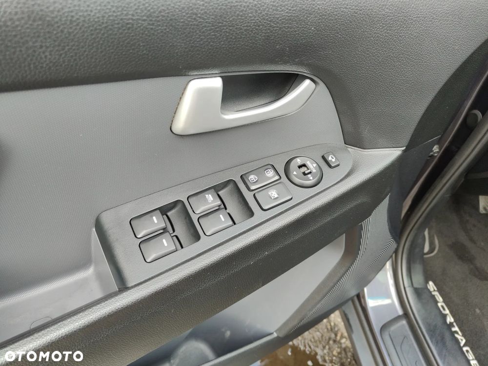 Kia Sportage 1.7 CRDI 2WD Spirit - 26