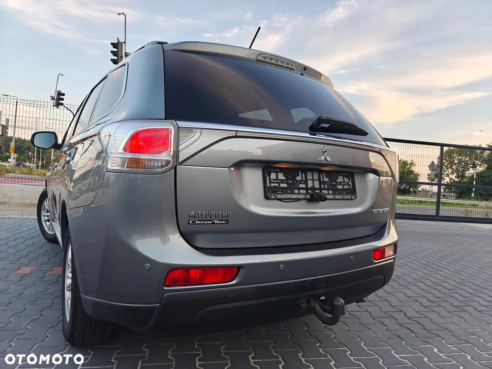 Mitsubishi Outlander 2.2 DI-D 2WD Invite - 20