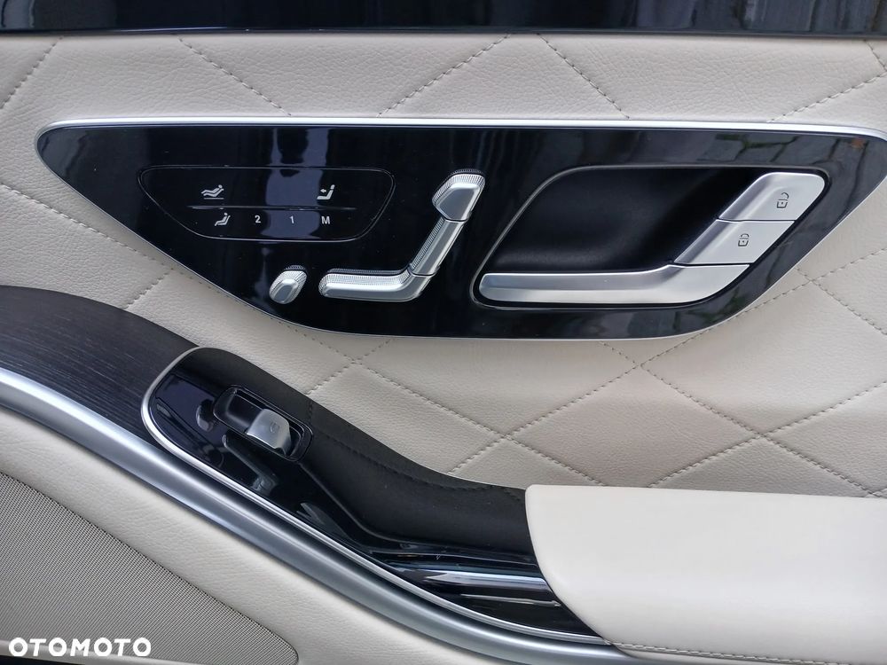Mercedes-Benz Klasa S 400 d 4-Matic L AMG Line 9G-TRONIC - 33