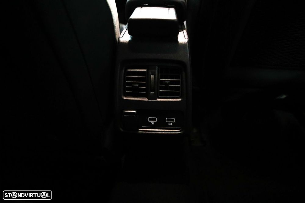 Renault Captur 1.6 E-Tech Full Hybrid Techno - 16