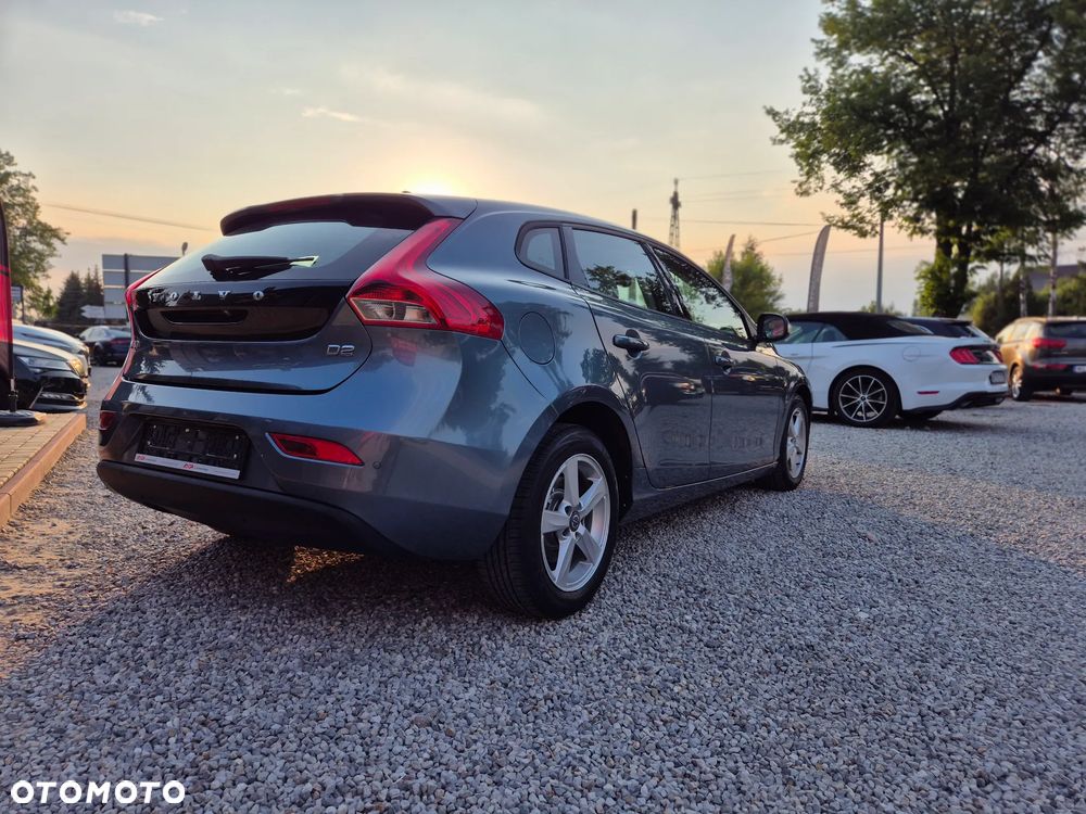 Volvo V40 - 23