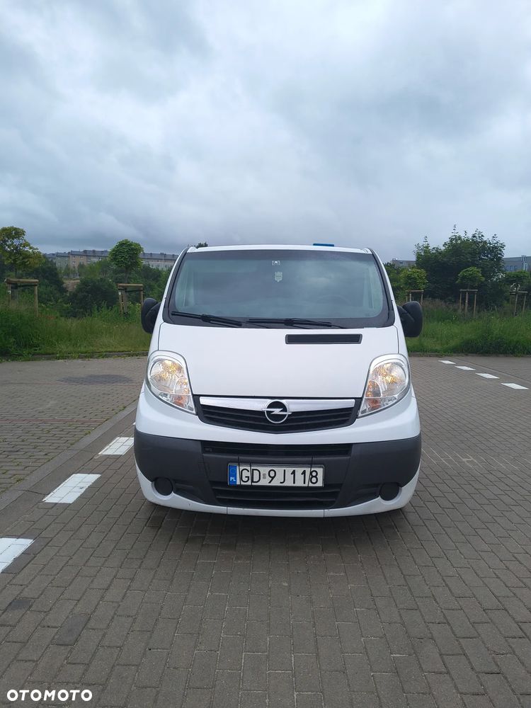 Opel Vivaro L2H1 2.9t Essentia - 12