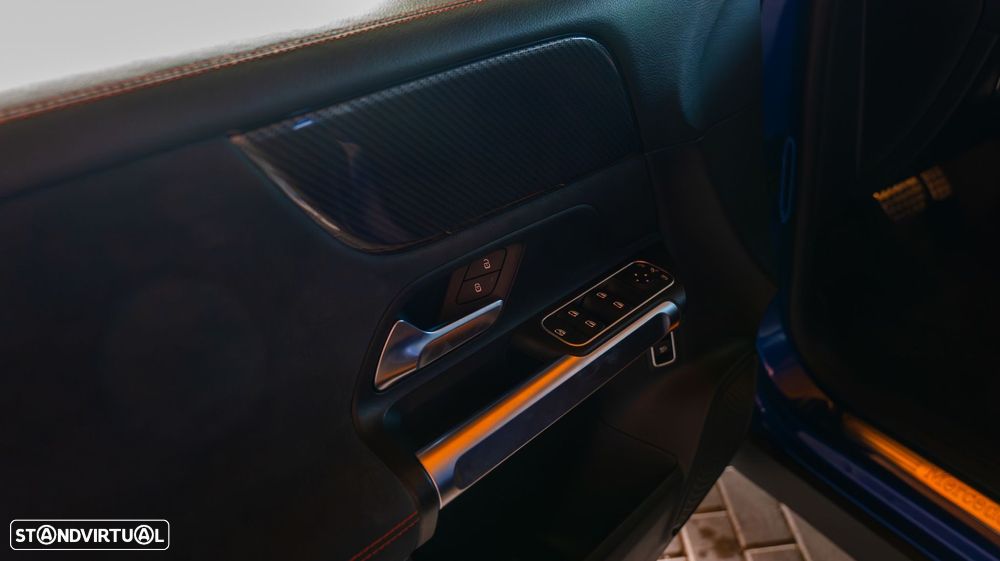 Mercedes-Benz GLB 200 d AMG Line - 13