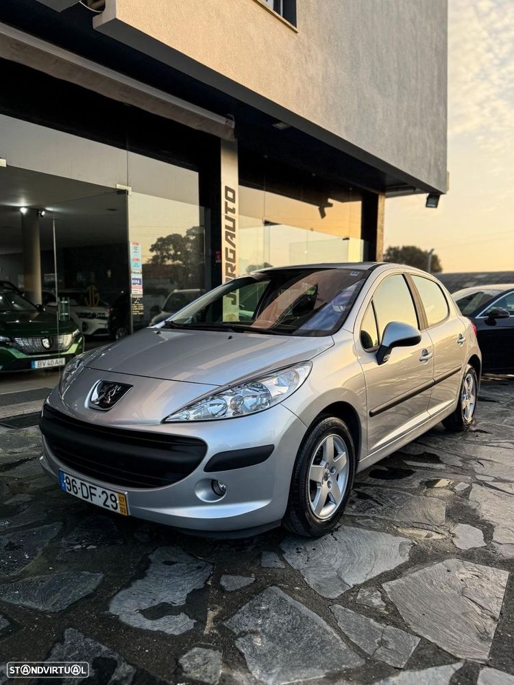 Peugeot 207 1.4 HDi Premium - 1