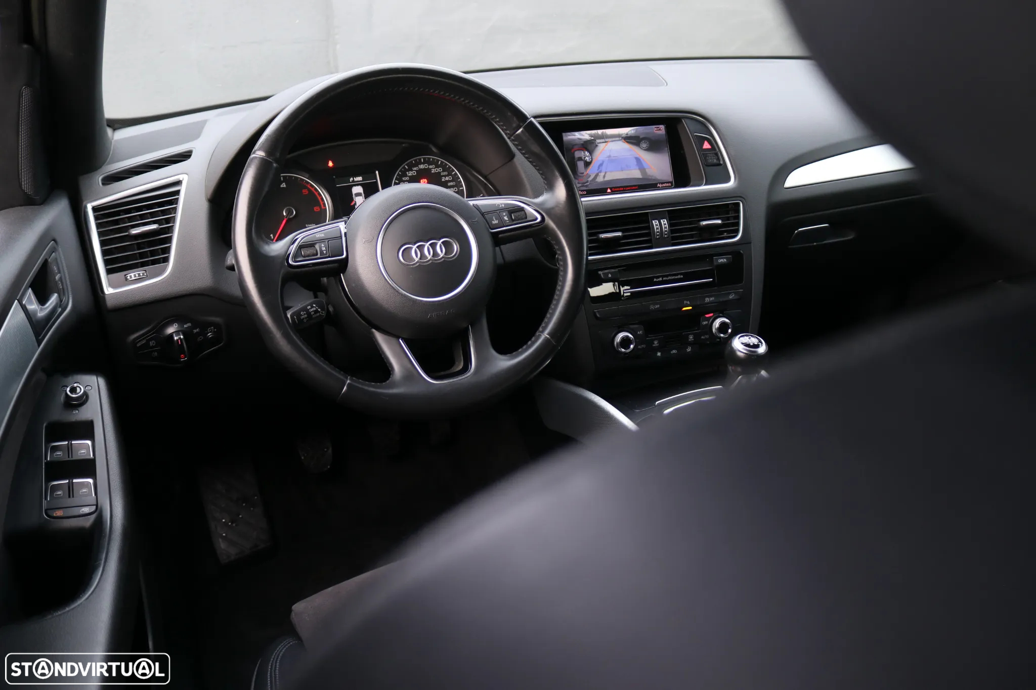 Audi Q5 2.0 TDi S-line - 26