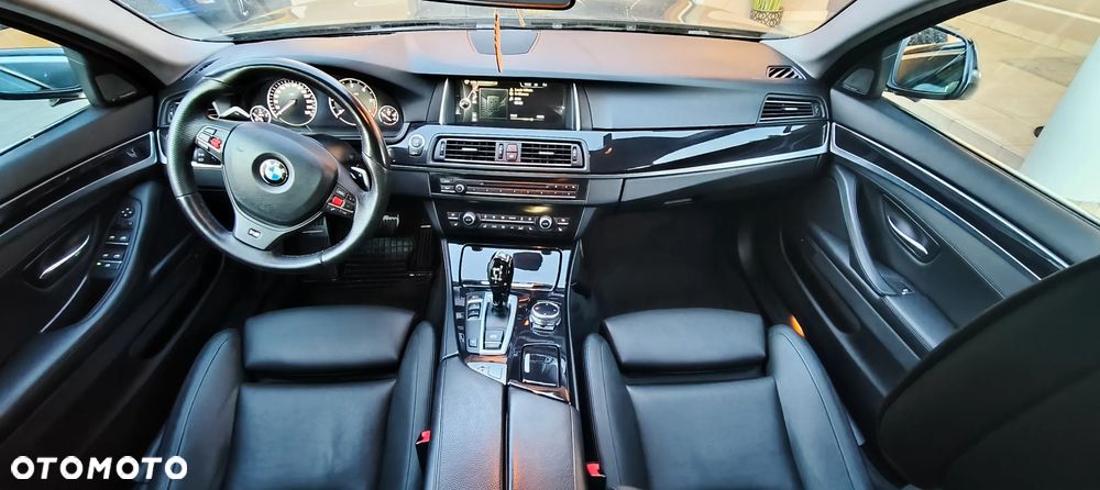 BMW Seria 5 520d xDrive Luxury Line - 13
