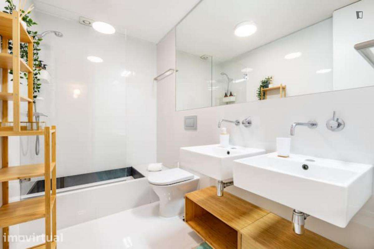 Apartamento com 1 quartos - localizado em Sé Porto - Grande imagem: 5/31