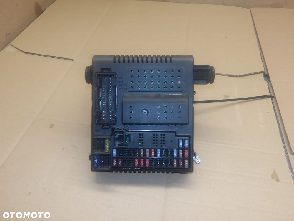 VOLVO S60 2.4B SKRZYNKA BEZPIECZNIKÓW MODUŁ CEM KOMFORTU 30786889 - 5