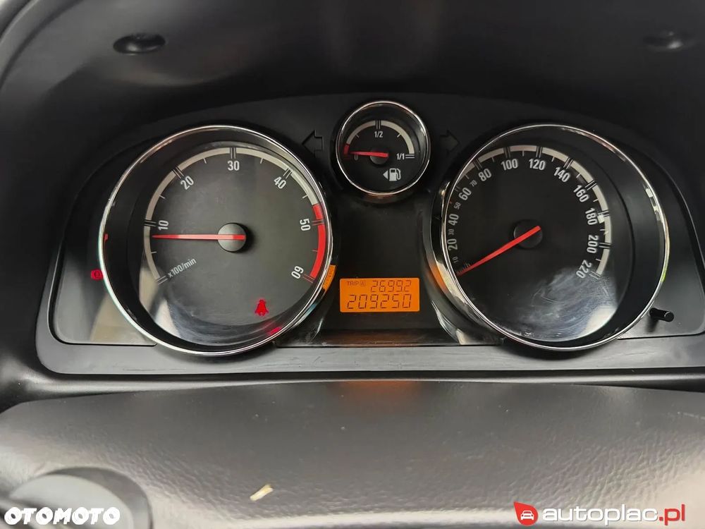 Opel Antara - 28