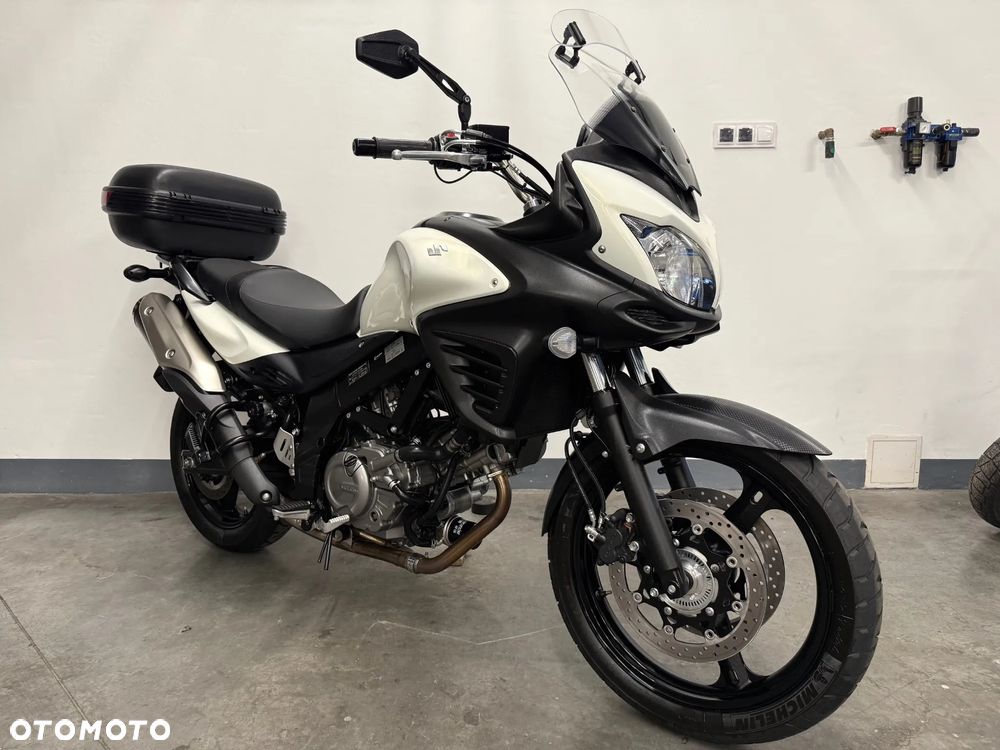 Suzuki V-STROM - 1