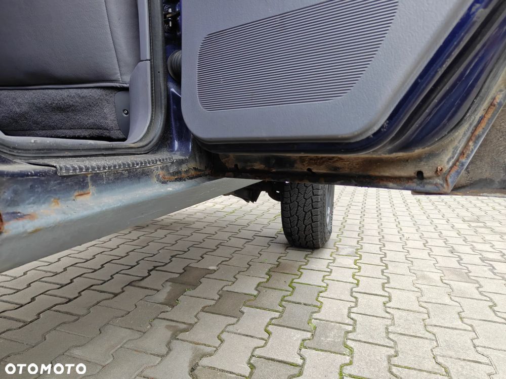 Jeep Cherokee - 20