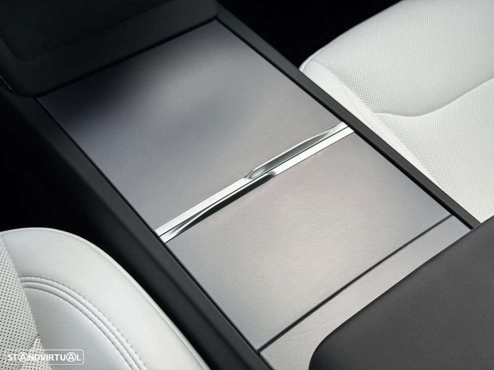Tesla Model 3 Tração Traseira Premium - 42
