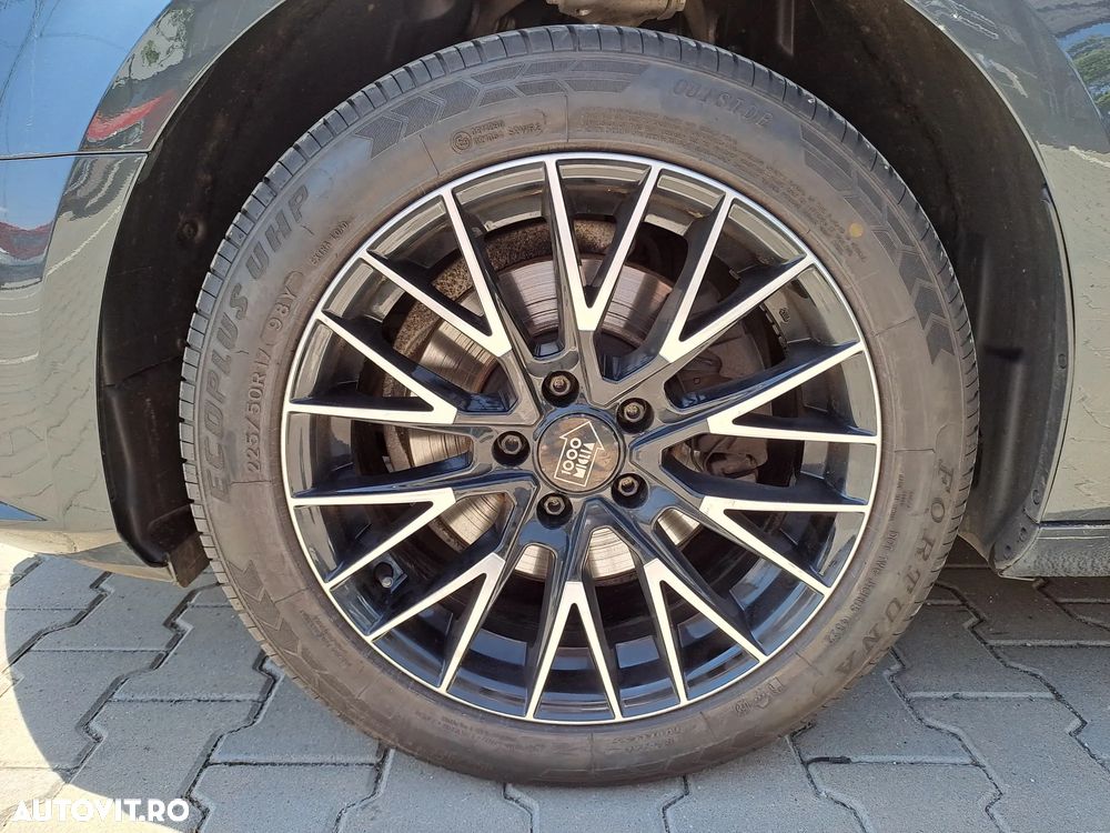 Audi A4 Avant 2.0 TDI S tronic - 11