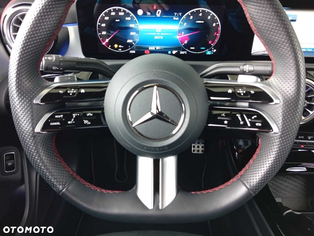 Mercedes-Benz CLA 200 mHEV AMG Line 7G-DCT - 17
