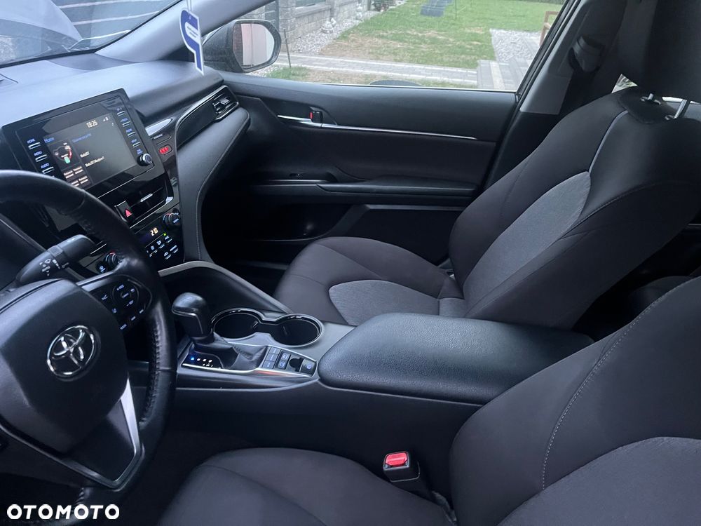 Toyota Camry 2.5 Hybrid Comfort CVT - 11