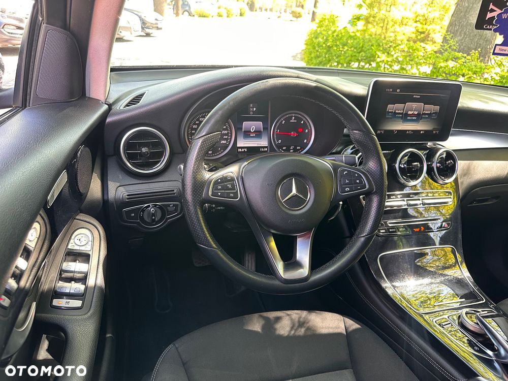 Mercedes-Benz GLC - 19