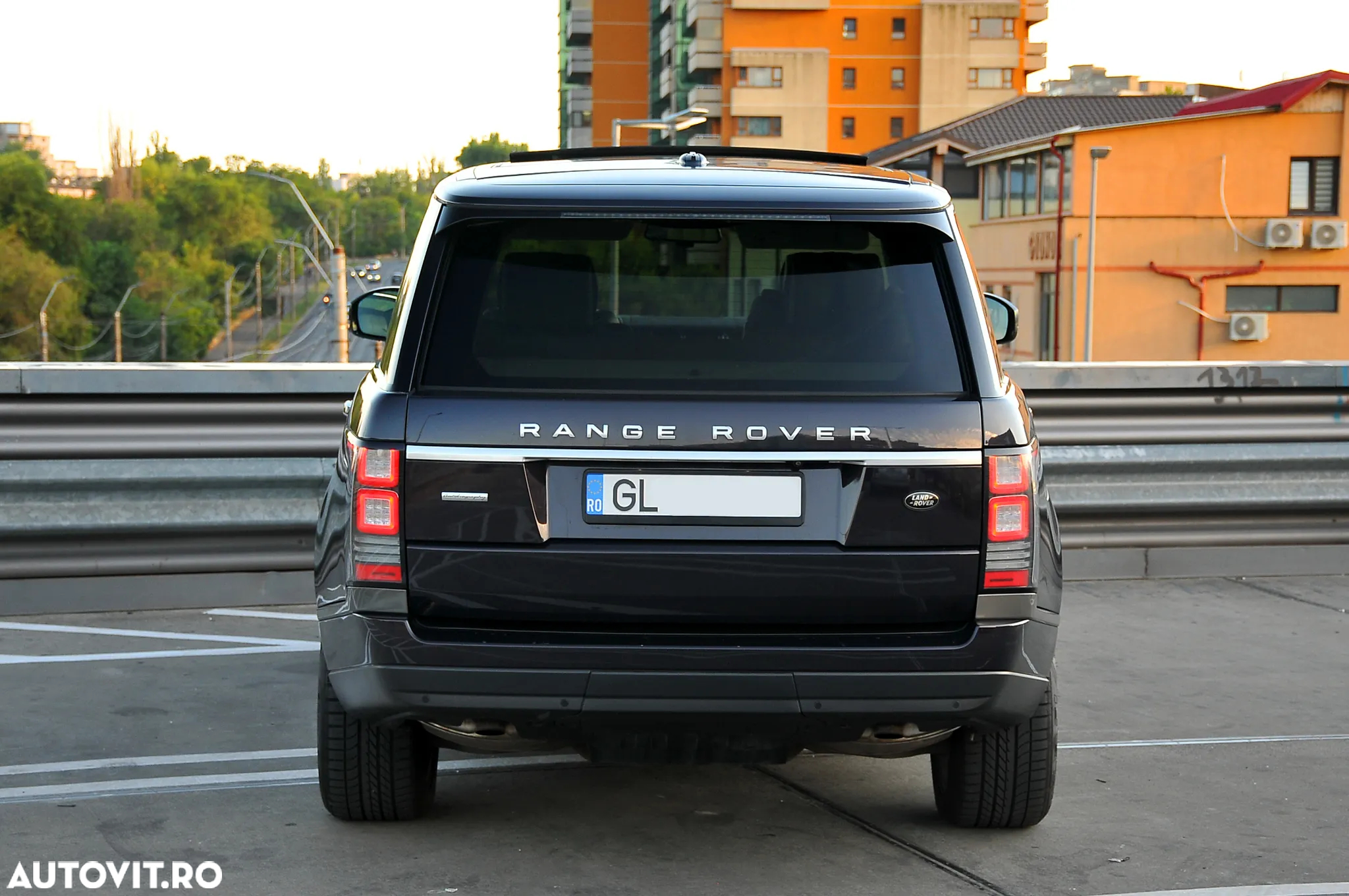 Land Rover Range Rover LWB 5.0 I S/C Autobiography - 13