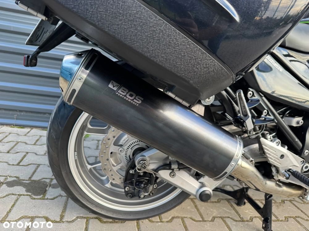 Kawasaki GTR - 9