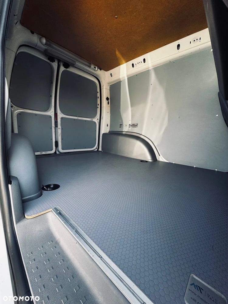 Volkswagen CADDY - 7
