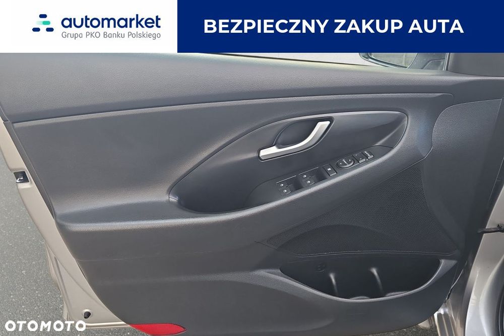 Hyundai i30 1.5 DPI Smart - 10
