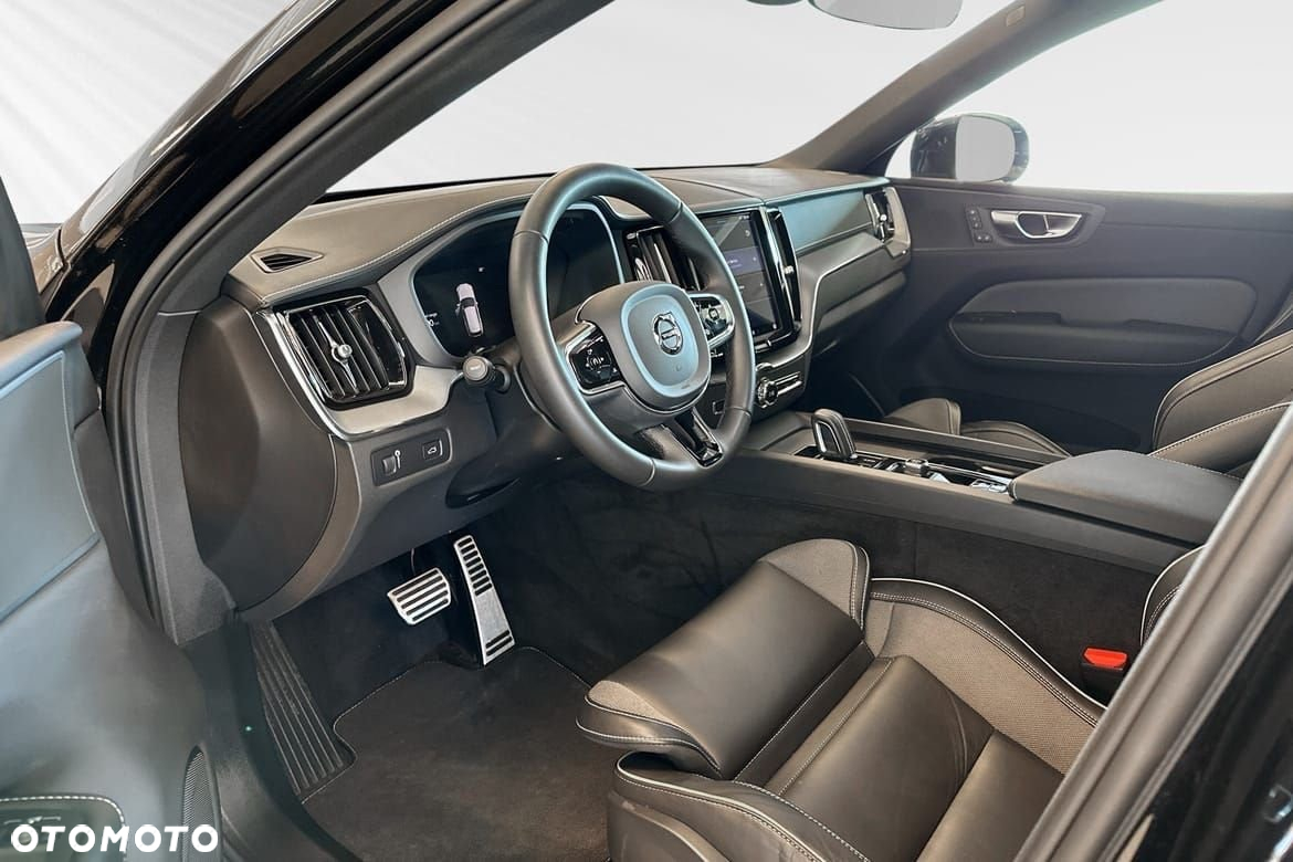 Volvo XC 60 B5 B AWD Ultra Black Edition - 6