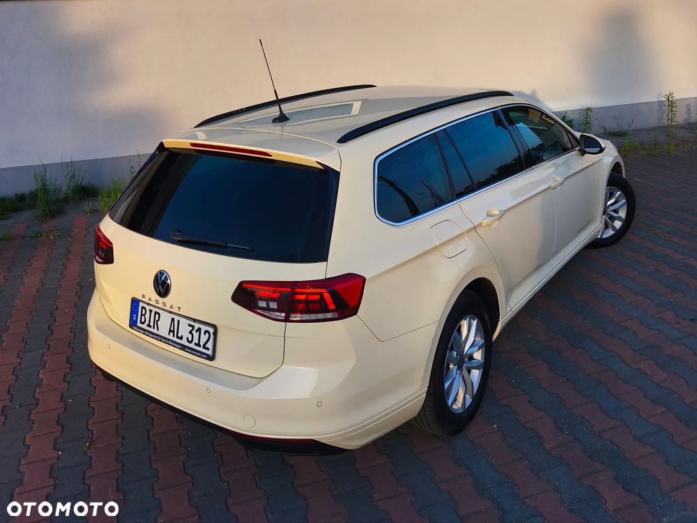 Volkswagen Passat 2.0 TDI SCR DSG Business - 5