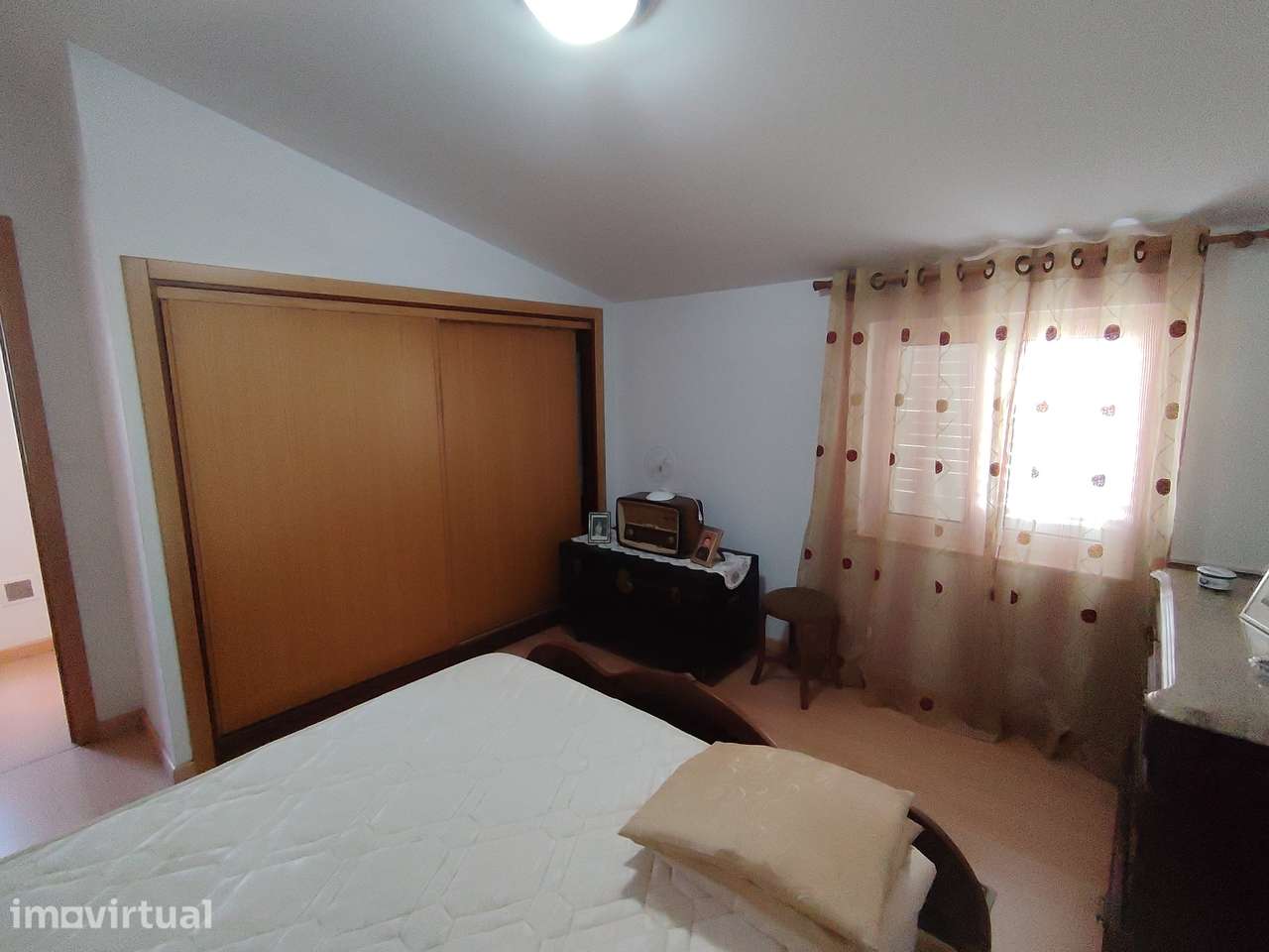 Moradia T2 isolada com jardim e terraço - Grande imagem: 3/12