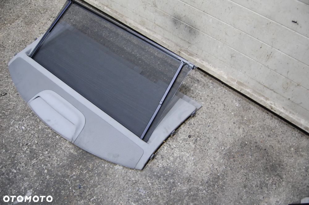 PÓŁKA BAGAŻNIKA ROLETA ŚWIATŁO STOP VW PHAETON 3D5863413 - 3