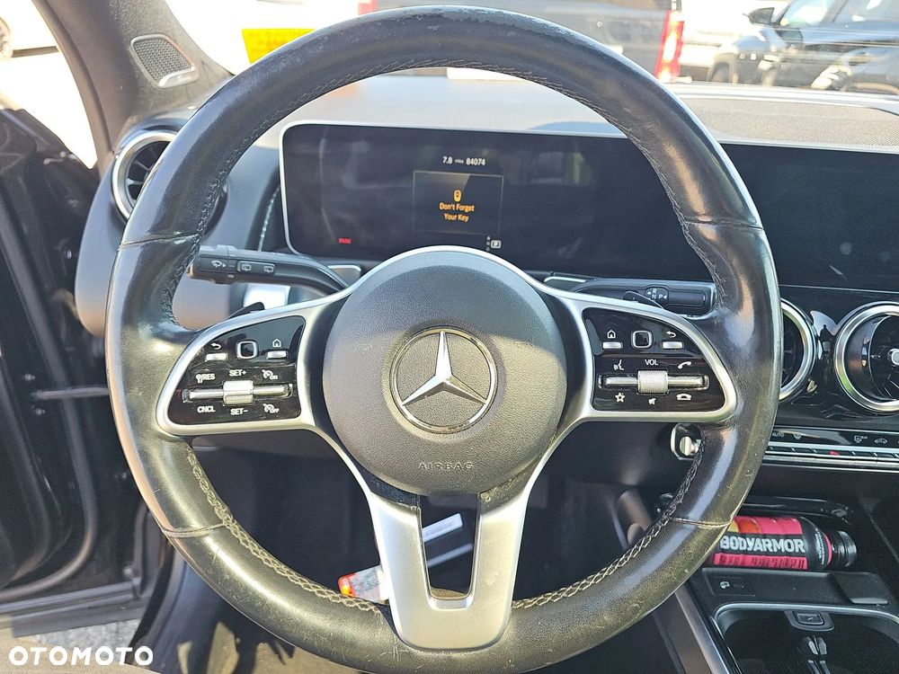 Mercedes-Benz GLB 250 4-Matic Progressive 8G-DCT - 13