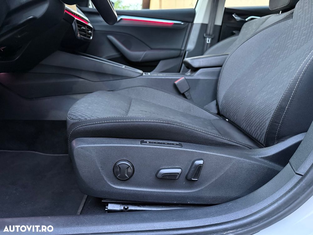 Skoda Octavia 2.0 TDI DSG Edition - 29