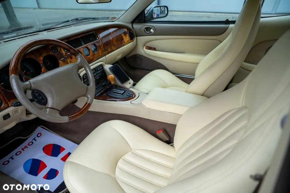 Jaguar XK8 4.0 - 39