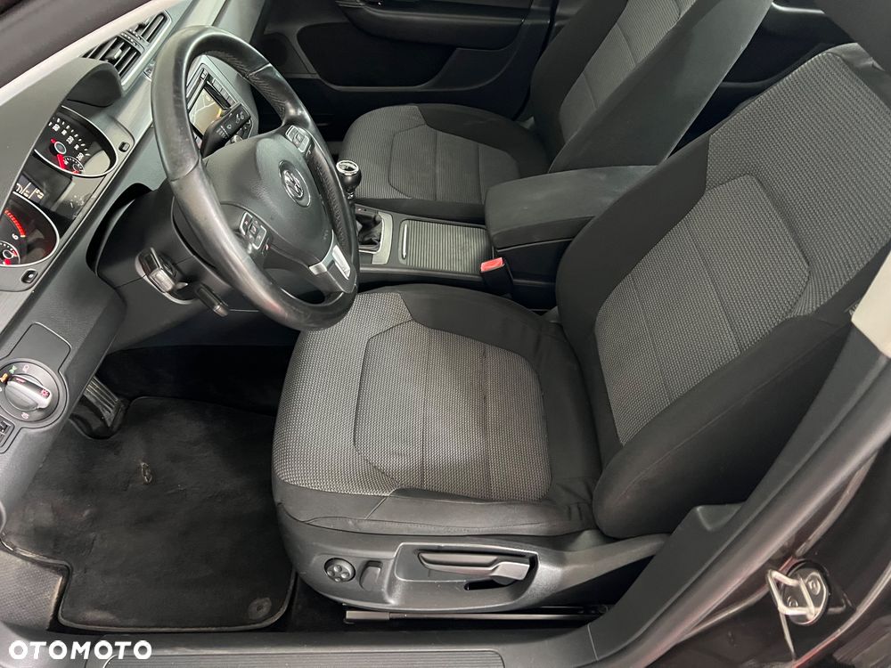 Volkswagen Passat 1.6 TDI (BlueMotion Technology) Comfortline - 13