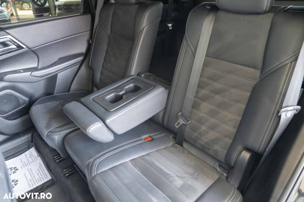 Mitsubishi Outlander 2.4 4WD CVT Instyle - 26