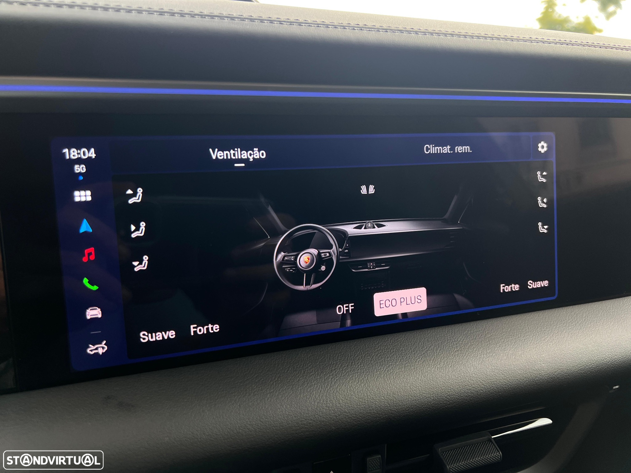 Porsche Macan Electric 4 - 11
